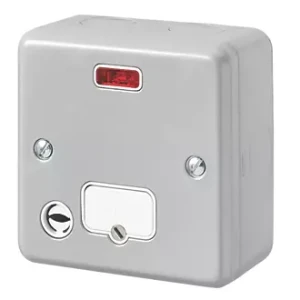 Metalclad 13A Switched Spur