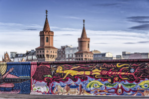 Bild Fensterfolie - Berliner Mauer East Side Gallery oder mit Eigen...