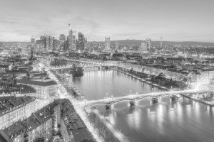 Wunschbild Fensterfolie - Frankfurt Schwarz-Weiß oder mit Eigenem F...