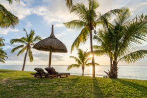 Fotos Fensterfolie - Sonnenuntergang Am Strand Auf Mauritius oder m...