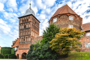 Wunschmotiv als Fensterfolie - Lübeck Stadttor oder mit Eigenem Foto