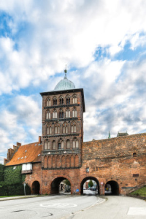 Wunschbild Fensterfolie - Stadttor Lübecker Altstadt oder mit Eigen...