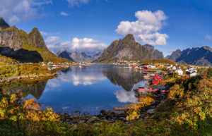 Wunschbild Fensterfolie - Herbst In Reine Lofoten Norwegen oder mit...
