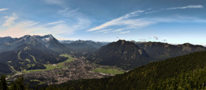 Wunschbild als Fensterfolie - Bergpanorama Garmisch-Partenkirchen M...