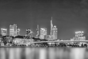 Wunschmotiv als Fensterfolie - Frankfurt Am Main Skyline Schwarz-We...
