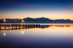 Wunschbild als Glas-Schneidebrett - Abend In Chieming Am Chiemsee o...