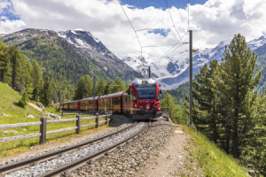 Motiv auf Grußkarte - Bernina Express In Der Schweiz oder mit Eigen...