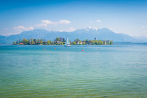 Wunschmotiv Grußkarte - Fraueninsel Im Frühling oder mit Eigenem Fo...