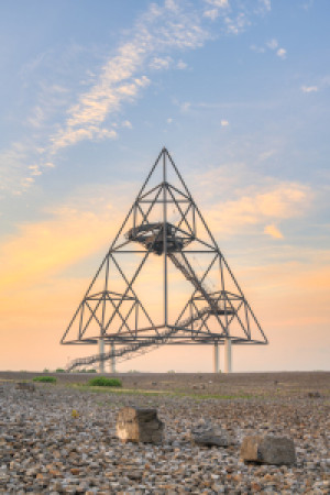 Bild Grußkarte - Tetraeder In Bottrop Am Abend oder mit Eigenem Foto