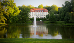 Wunschbild als Aufkleber - Theater Mülheim oder mit Eigenem Foto