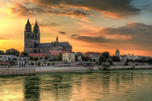 Bild Label - Der Magdeburger Dom Im Abendlicht oder mit Eigenem Foto