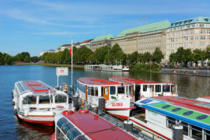 Wunschmotiv als Leinwand - Alstersommer oder mit Eigenem Foto