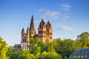 Wunschmotiv auf Leinwanddruck - Limburger Dom oder mit Eigenem Foto