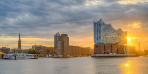 Bild Leinwanddruck - Elbphilharmonie Hamburg Panorama oder mit Eige...