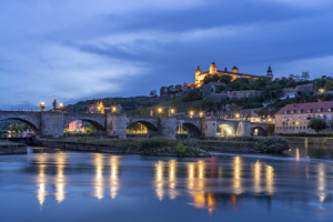 Motiv auf Leinwand - Würzburg Bei Nacht oder mit Eigenem Foto