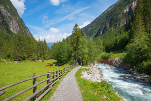 Motiv Leinwand - Wanderweg Im Stilluptal oder mit Eigenem Foto