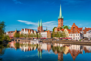 Foto Leinwand - Altstadt Von Lübeck Im Sommer oder mit Eigenem Foto