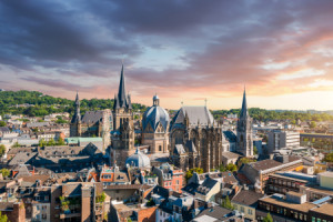 Foto auf Leinwand - Aachen Panorama oder mit Eigenem Foto