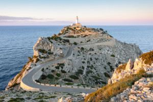 Foto auf Mousepad - Far De Formentor Auf Mallorca Im Abendlicht ode...