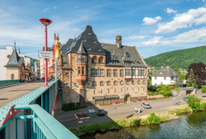 Foto Papier - Kaiserliches Postamt Traben-Trarbach oder mit Eigenem...
