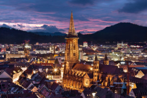 Wunschbild auf Papier - Freiburg Im Breisgau Zur Blauen Stunde oder...