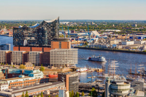 Foto auf Papier - Elbphilharmonie Und Der Hamburger Hafen In Hambur...