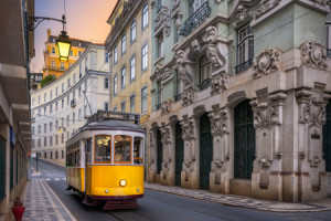 Wunschbild als Papier - Strassenbahn 28 In Lissabon oder mit Eigene...