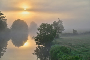 Wunschmotiv auf Papier - Fluss Am Morgen oder mit Eigenem Foto
