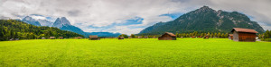 Motiv Posterdruck - Wiesen-Panorama Garmisch 1 4 oder mit Eigenem Foto