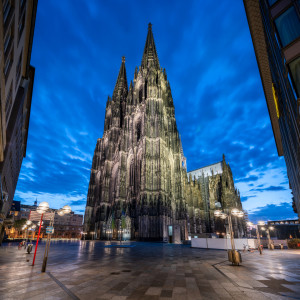 Bilder Poster - Kölner Dom Und Domplatte In Köln oder mit Eigenem F...