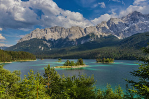 Bild auf Posterdruck - Eibsee Mit Panorama Zugspitzmassiv oder mit ...