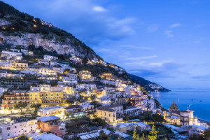 Wunschbild als Posterdruck - Positano Abenddämmerung Über Den Hügel...
