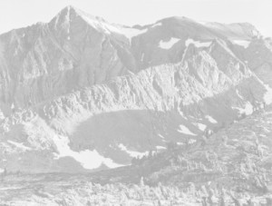 Wunschmotiv Schieferplatte - Peak Above Woody Lake Kings River Cany...