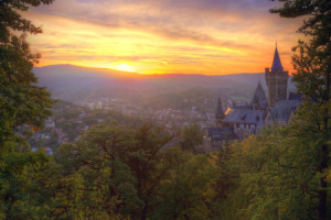 Motiv als Tapete - Schloss Wernigerode oder mit Eigenem Foto