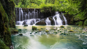 Wunschmotiv auf Tapete - Langzeitbelichtung Des Geratser Wasserfall...