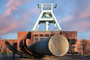 Bild auf Tapete - Bochum - Bergbaumuseum oder mit Eigenem Foto