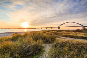 Tasse - Abendlicht An Der Fehmarnsundbrücke oder mit Eigenem Foto