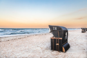 Motiv als Tasse - Windgeschützt Am Timmendorfer Strand oder mit Eig...