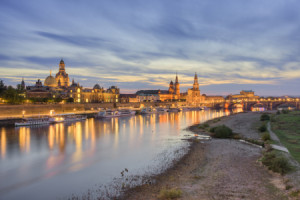 Wunschmotiv als Tasse - Dresden Am Abend oder mit Eigenem Foto