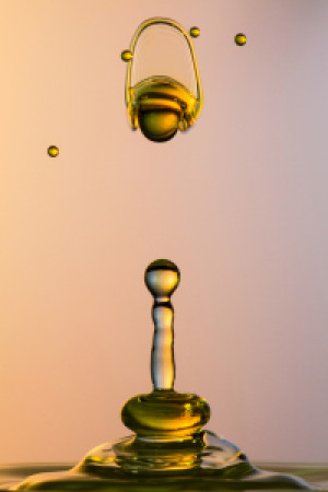 Foto auf Teppich - Water Sculpture Golden Line oder mit Eigenem Foto