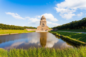 Wunschmotiv auf Teppich - Völkerschlachtdenkmal Leipzig oder mit Ei...