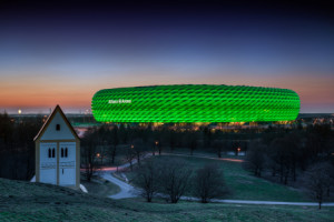 Bild Teppich - Allianz Arena - Grün oder mit Eigenem Foto