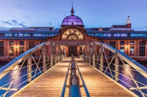 Wunschmotiv Teppich - Fischauktionshalle Hamburg oder mit Eigenem Foto