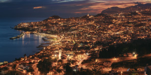 Wunschmotiv auf Teppich - Madeira Funchal Panorama Blaue Stunde ode...