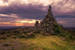 Foto Teppich - Fliegerdenkmal Auf Der Wasserkuppe oder mit Eigenem ...
