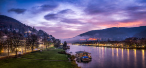 Wunschbild auf Teppich - Sonnenaufgang Am Neckarufer In Heidelberg ...