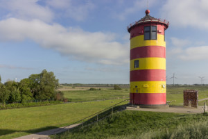 Motiv auf Tischdecke - Pilsumer Leuchtturm oder mit Eigenem Foto