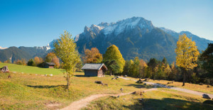 Bild auf Tischdecke - Karwendelblick Mittenwald oder mit Eigenem Foto