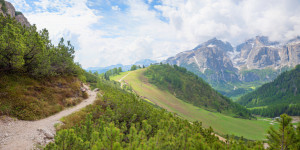 Bild auf Tischdecke - Wanderweg Col Pradat Alta Badia Südtirol oder...