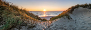 Motiv auf Tischdecke - Strand Panorama Bei Sonnenuntergang oder mit...